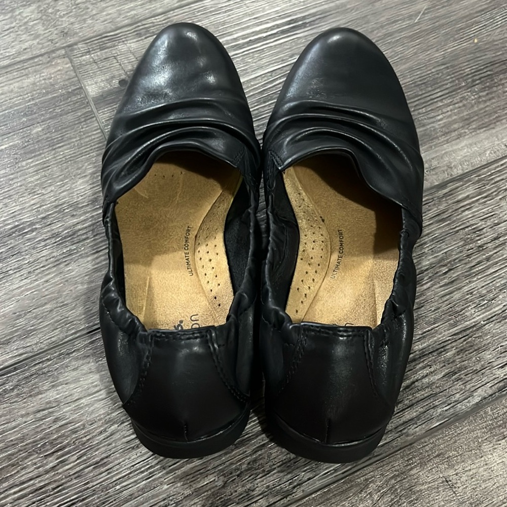 Clarks Collection Ultimate Comfort size 8 worn once